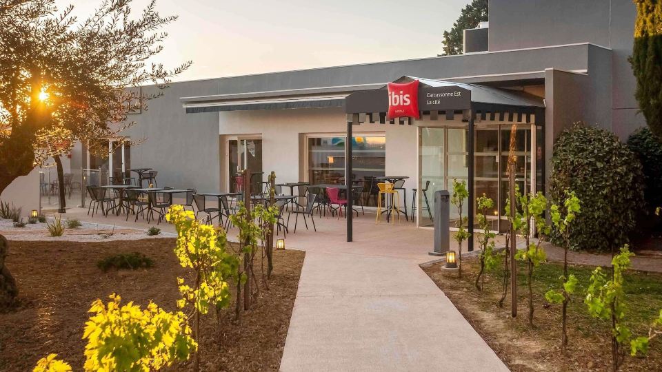 Ibis Carcassonne Est la Cité