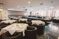 Nacional Inn金色公園飯店坎皮納斯坎布伊 - 早餐