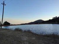 Off-Grid Cottage Mountain Views Horses & Sunset - Homestays