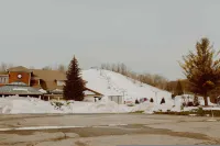 Crystal Mountain Cabin Get Away -  Ferienwohnungen