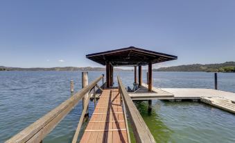 Boat Ramp and Dock Waterfront Home on Clear Lake