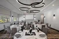 Holiday Inn VICTORIA – ELK LAKE by IHG
