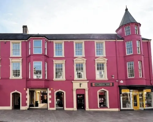 Rooms At Rue Hotels in Omagh