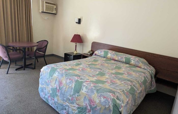 Algonquin Motor Lodge