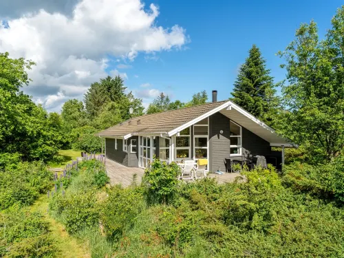"Jaakob" - 4km from the Sea
