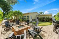445 Watts Way - spa