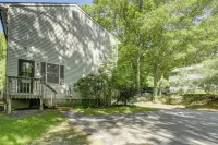 Modern Home Minutes to Mystic, Casinos and Ocean - Homestays