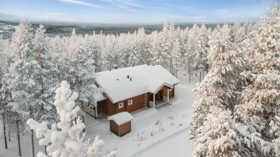 Charming Lapland Villa with Mountain Views and Private Sauna Ξενοδοχεία στην πόλη 