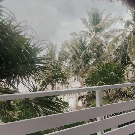 Tuup Oceanfront