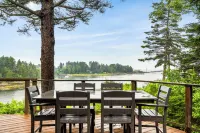 Morningside. Waterfront, Newly Renovated, Dock and Float, Pet Friendly! - Homestays