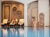Familien- & Vitalhotel Auenhof - Pools