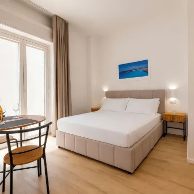 Dimora Largo Franchí Hotels near Windmill