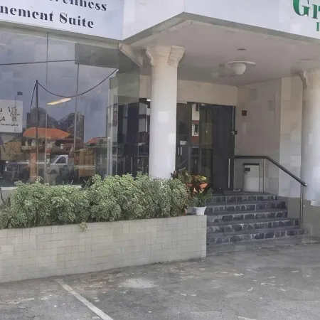 Grandeur Hotel and Spa