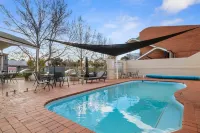 Comfort Inn Lady Augusta - parking