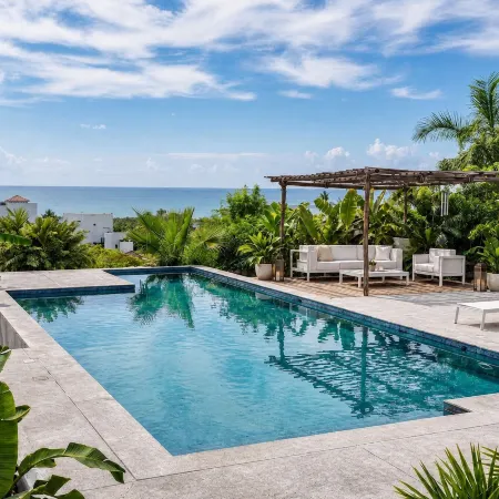 La Optimista Boutique Hotel & Concierge