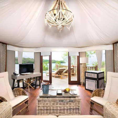 Menjangan Dynasty Resort