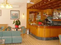 Grifone Hotel - バー