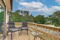 Sea Breeze, Sunset Views! Family Escape Near Ocean - 2-Star