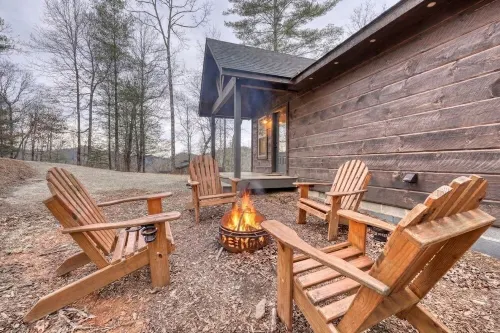 Quiet Cabin in Appalachian Mountains w/Mtn Views & Hot Tub - Boutique
