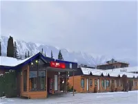 Mary's Motel - Kitchens