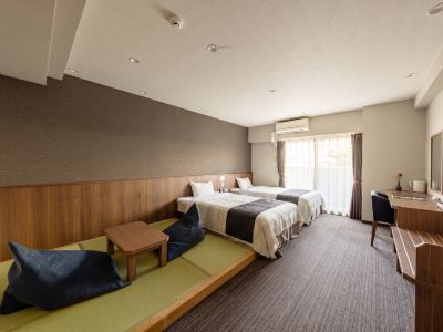 The Base Sakai Higashi Apartment Hotel