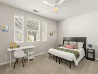 Clovis House, Sleeps 10, Hammock, Covered Patio, Game Table - 3-Star
