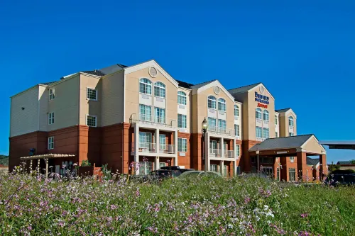 Fairfield Inn & Suites Fairfield Napa Valley Area - Gym