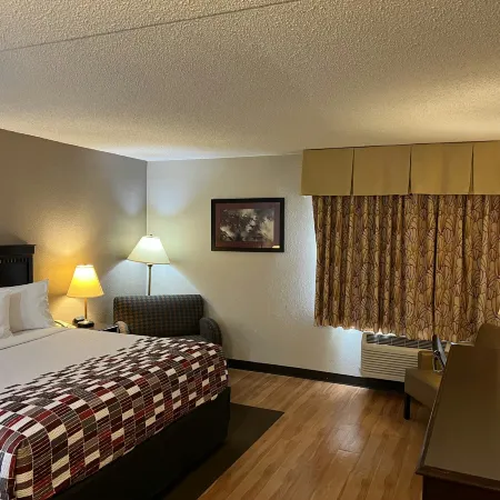 Red Roof Inn & Suites Mt Holly - McGuire AFB