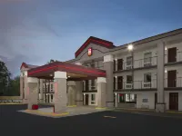 Red Roof Plus+ Birmingham East - Irondale/ Airport Hotels near Ruffner Mountain