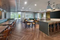 Fairfield Inn & Suites Lexington East/I-75 - Breakfast