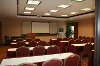 Hampton Inn Olive Branch - Bãi đậu xe