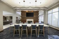 Hilton Garden Inn Melville - Pet friendly