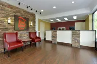 Red Roof Inn Dalton - Cho phép mang theo thú cưng
