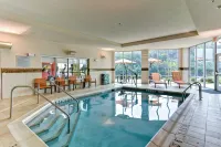 Courtyard Bridgeport Clarksburg - Swimmingpools