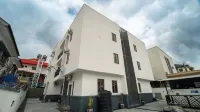 Cholis Residency - 4-Star