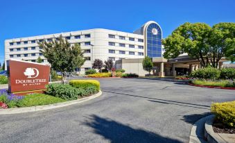 DoubleTree by Hilton Pleasanton at the Club