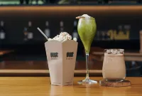 Artotel Gajahmada Semarang - ที่มีบาร์