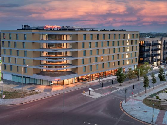 Hampton by Hilton Ashford International