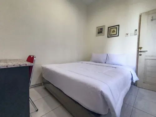 Banana Homestay Medan - Hostels