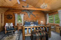 Lake Superior Luxury Log Home, Sauna, Waterfront, Amazing Views - 샬레 호텔