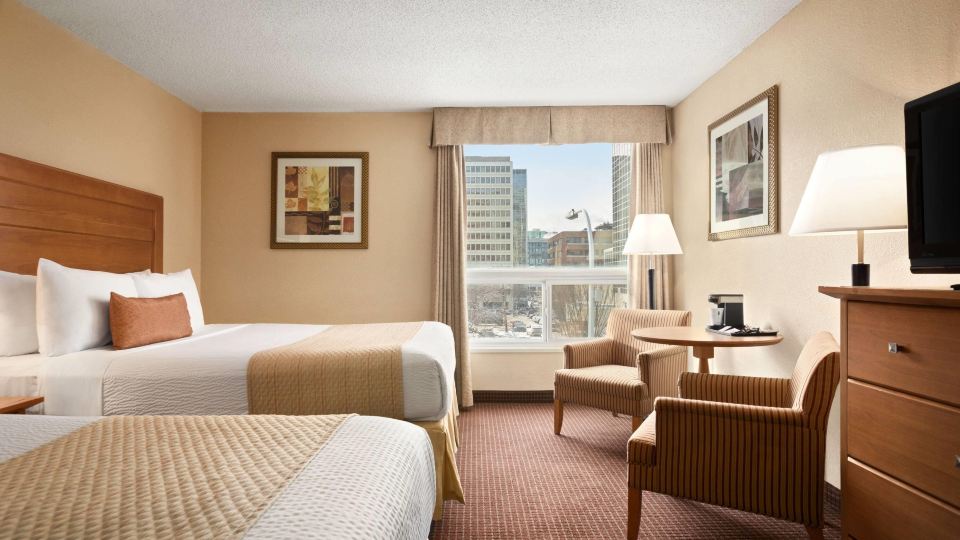 Days Inn by Wyndham Edmonton Downtown