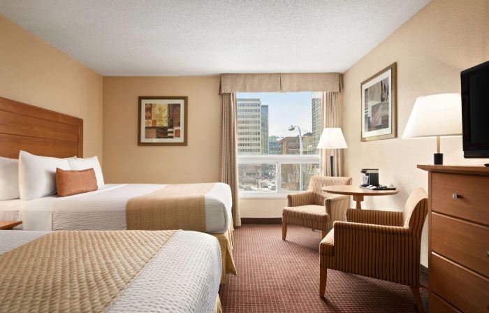 Days Inn by Wyndham Edmonton Downtown