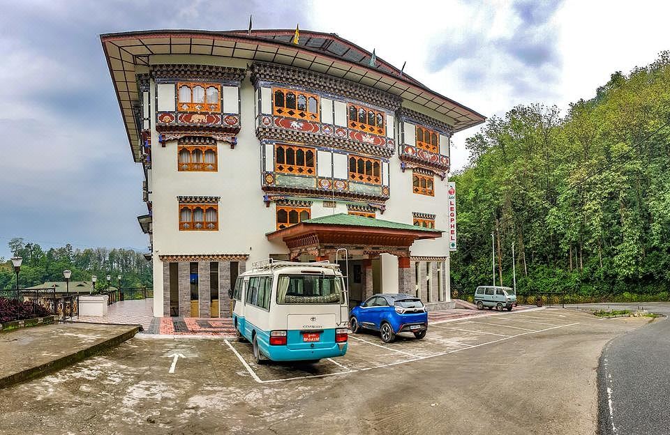 Legphel Hotel - Housity