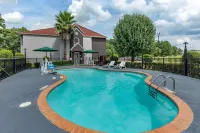 Quality Inn & Suites Longview I-20 Hotels in Hallsville