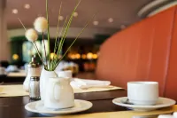 City Hotel Dresden Radebeul - breakfast