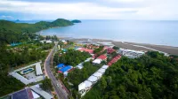 New Travel Beach Hotel & Resort Hotels in Tha Mai District