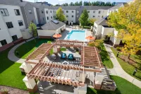 Hyatt House Boston Waltham - Pools