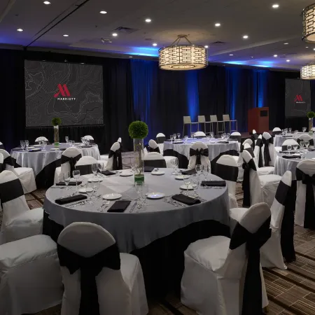 Marriott East Lansing at University Place