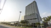 Holiday Inn & Suites Rayong City Centre Отели рядом с достопримечательностью «Sun Watthanatham Changwat Rayong Rongrian Rayong Witthayakhom»