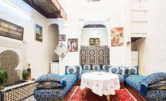 Family Room for 4 Peoples Sunny Riad Inside Medina Fes El Bali